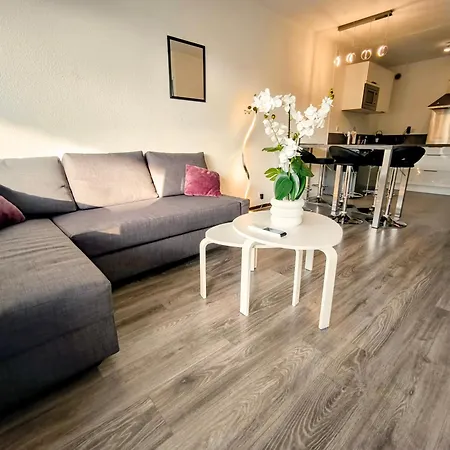 Tanit Corinthe - Standing Piscine Parking 4 Pers 公寓 *