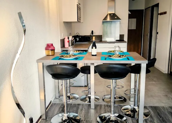 Tanit Corinthe - Standing Piscine Parking 4 Pers *