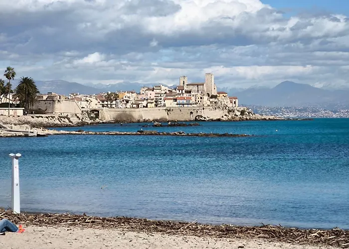 Tanit Corinthe - Standing Piscine Parking 4 Pers Antibes